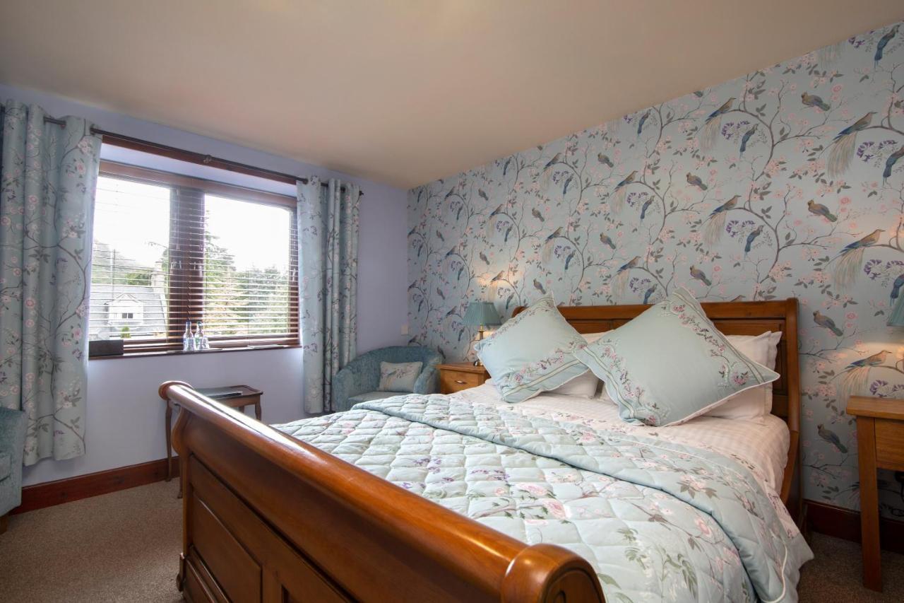 The Auld Kirk Bed & Breakfast Ballater Exterior photo