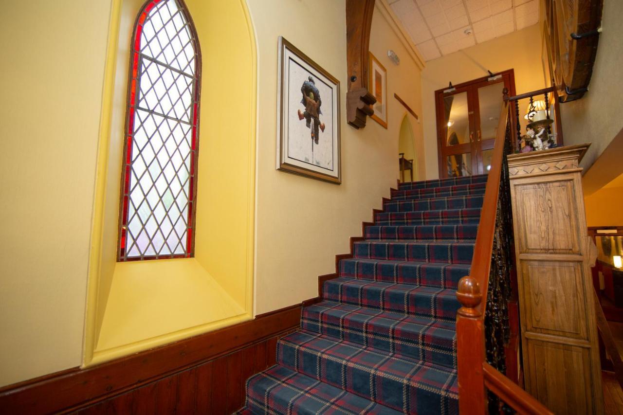 The Auld Kirk Bed & Breakfast Ballater Exterior photo